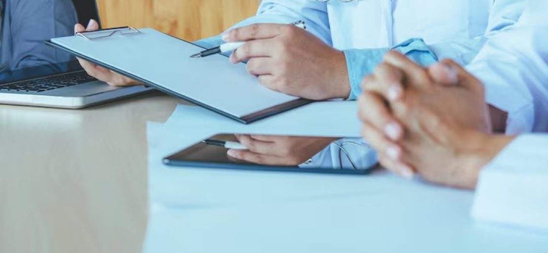 imgi_32_midsection-doctors-hospital_1048944-5232819